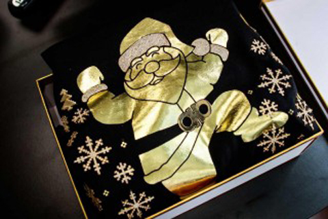 2チェインズが世界一高額な「アグリークリスマスセーター」を発売!?