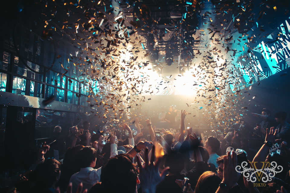 V2 TOKYO クラブ